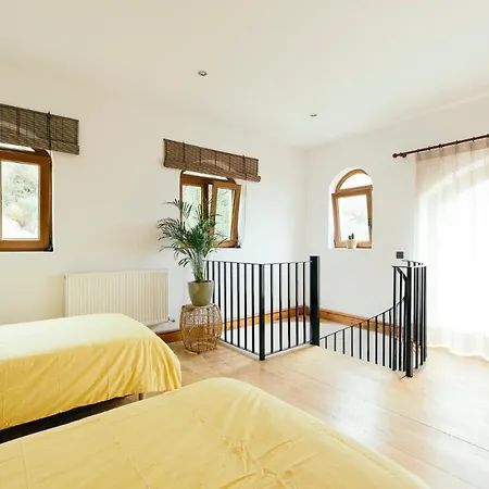 All Inclusive Luxurious Coliving La Kookaburra * Коин