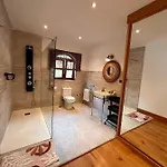 Hostel All Inclusive Luxurious Coliving La Kookaburra *
