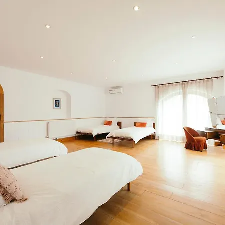 All Inclusive Luxurious Coliving La Kookaburra Coín